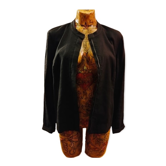 Hugo Buscati Jackets & Blazers - SOLD 🚨 Hugo Buscati collection jacket blazer Sz 12 black long sleeve zip front